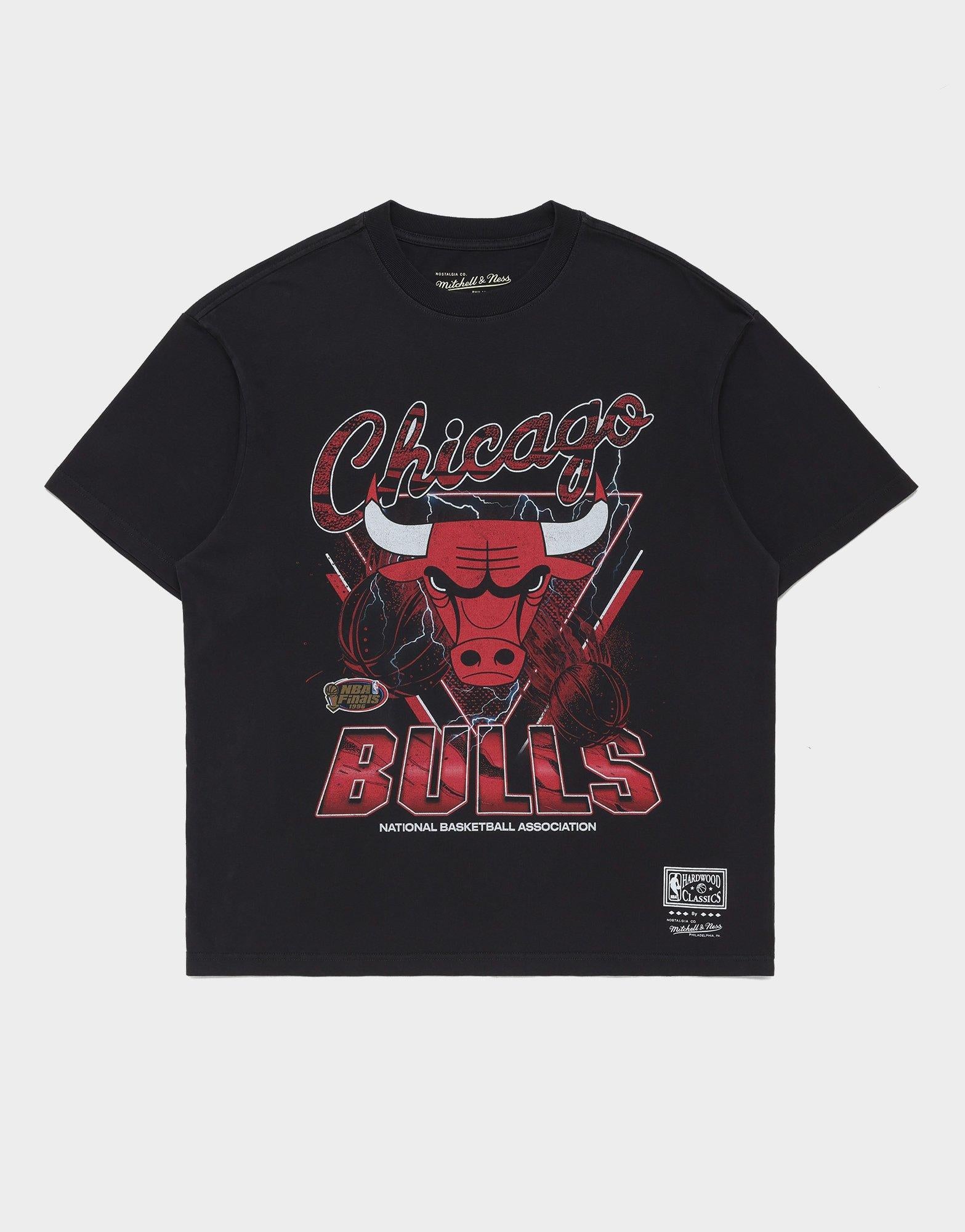 เสื้อยืดผู้ชาย Chicago Bulls Trigon