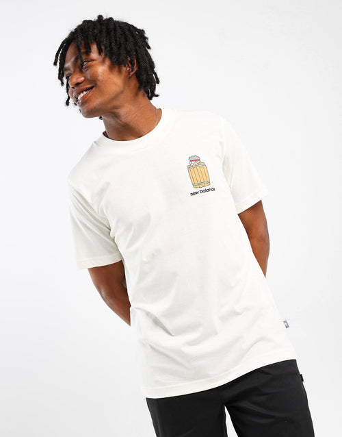 เสื้อยืดผู้ชาย Sport Essentials Barrel Runner