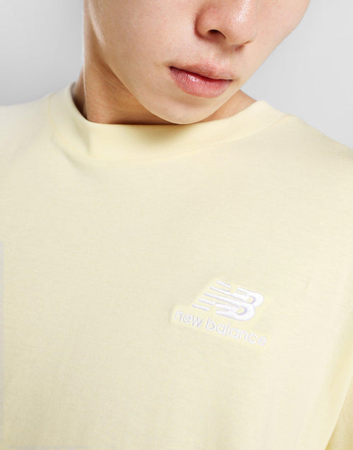 เสื้อยืดผู้ชาย Stacked Embroided Logo
