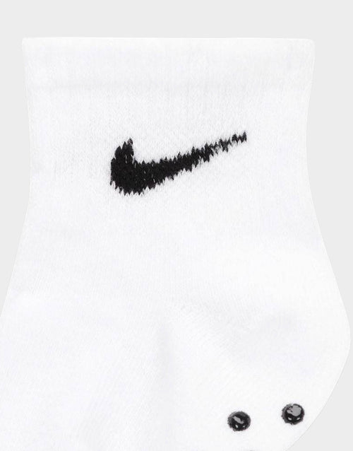 ถุงเท้าเด็กวัยหัดเดิน Core Swoosh Gripper (แพค 3)