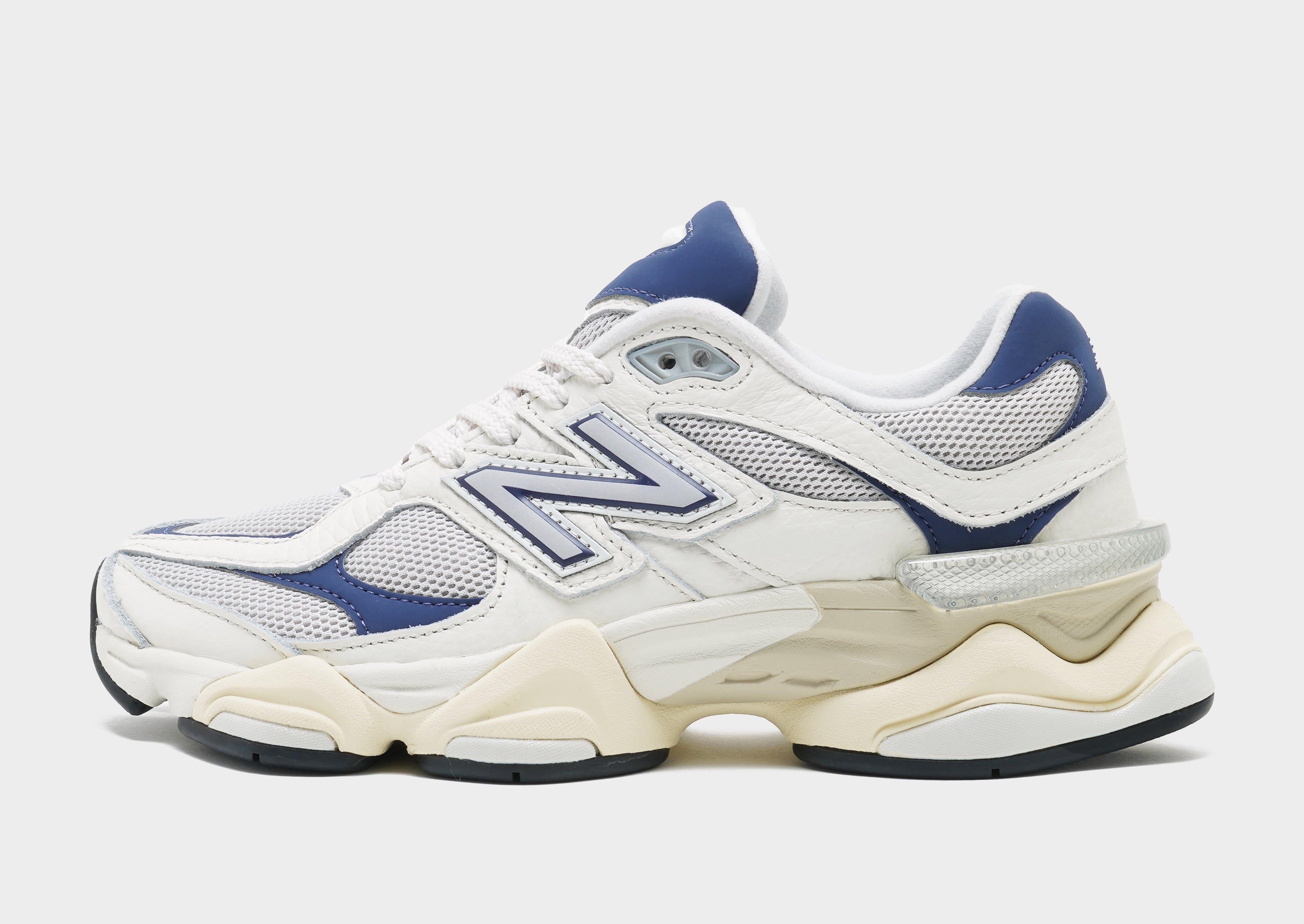 รองเท้าผู้ชาย 9060