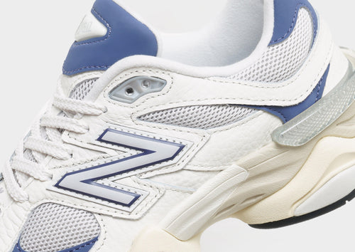 รองเท้าผู้ชาย 9060