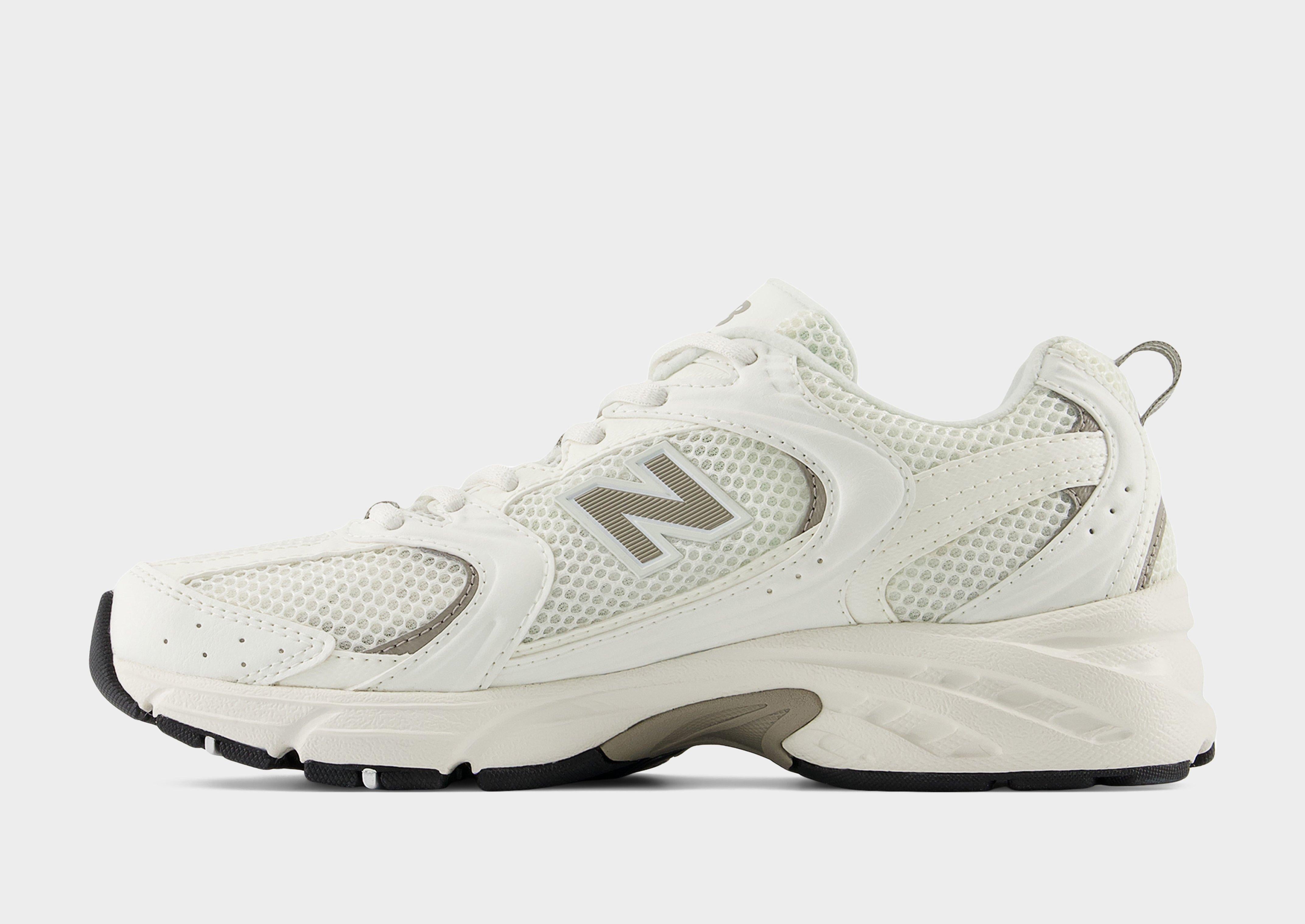 รองเท้าผู้หญิง 530