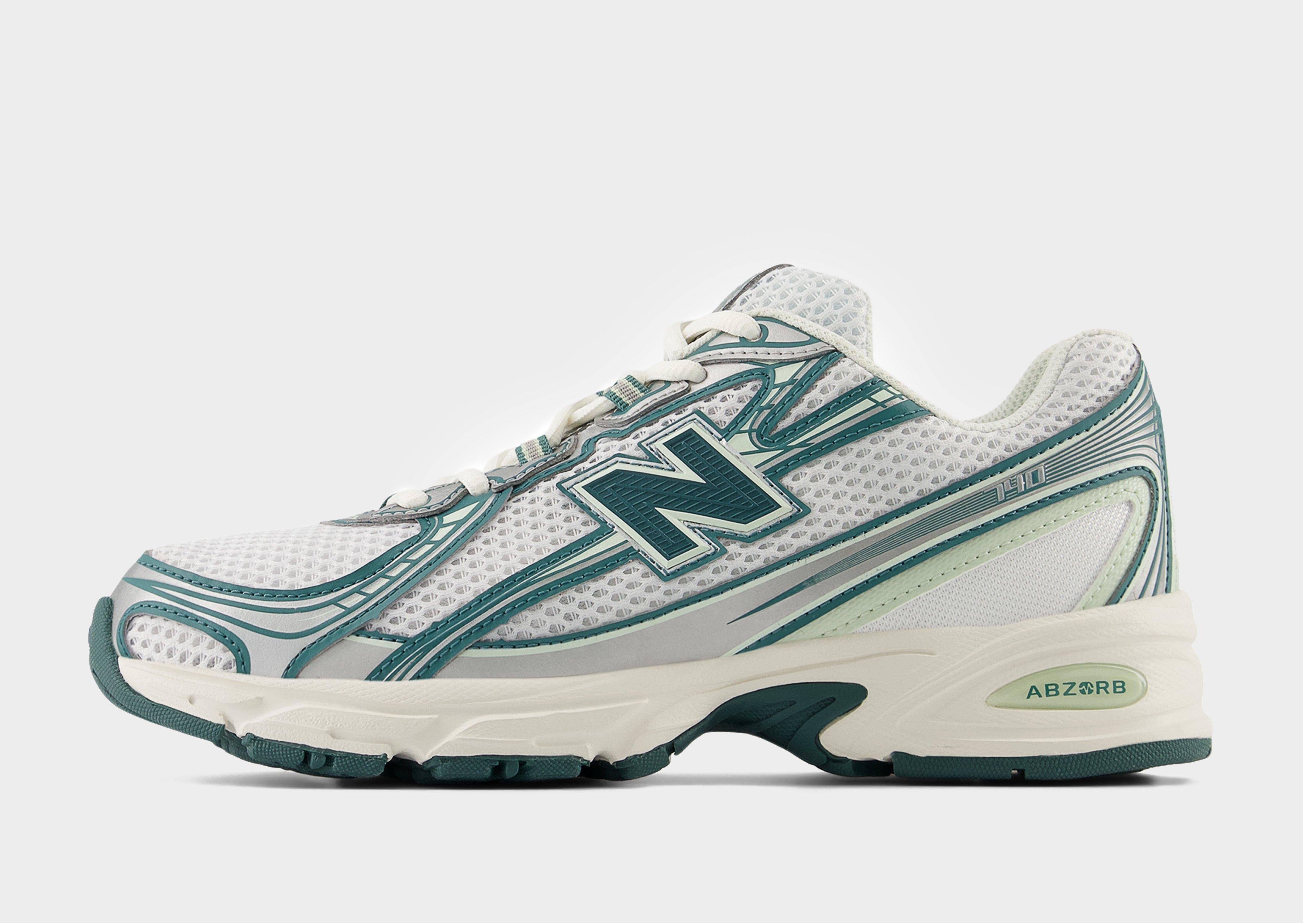 รองเท้าผู้ชาย 740