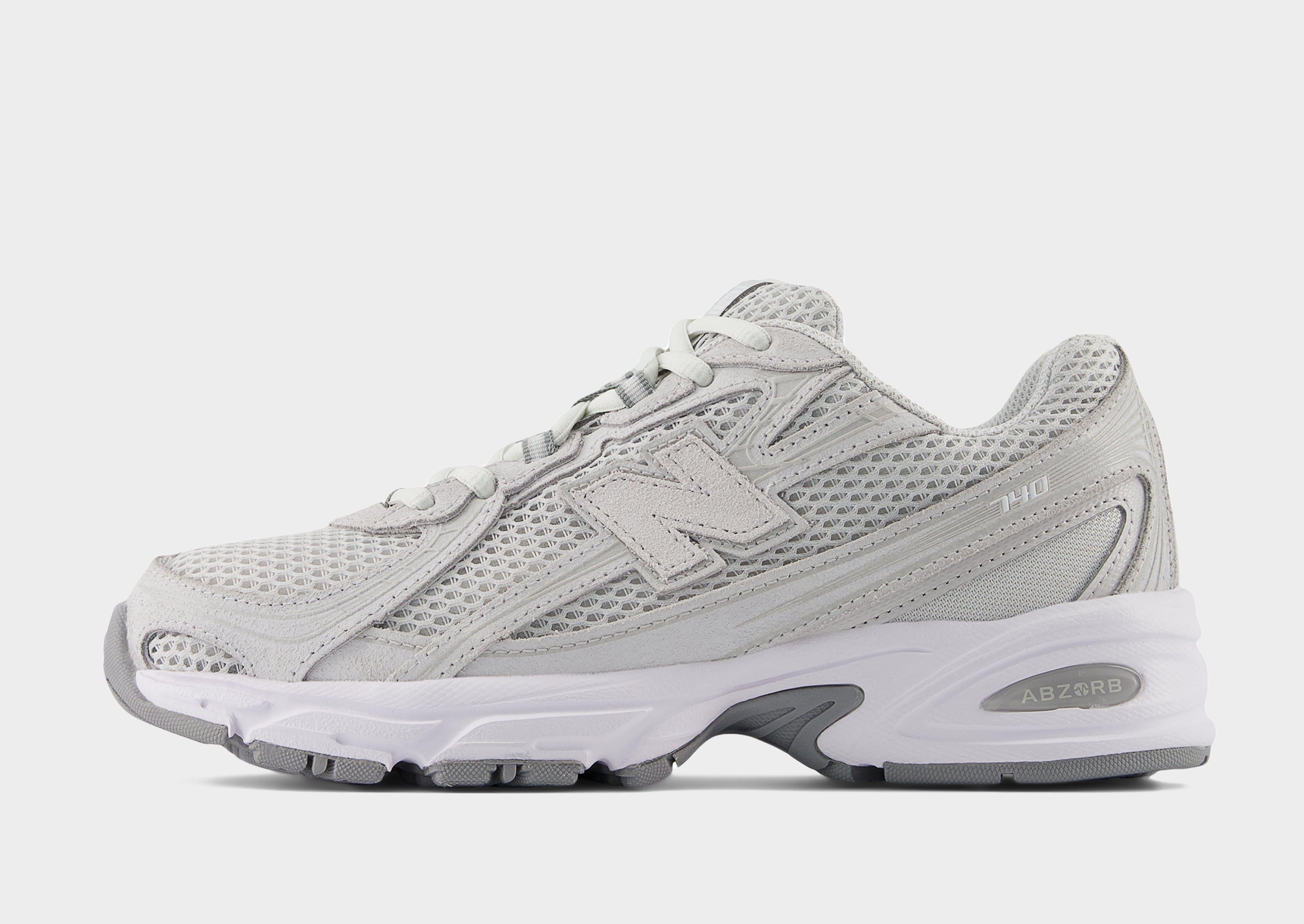 รองเท้าผู้หญิง 740