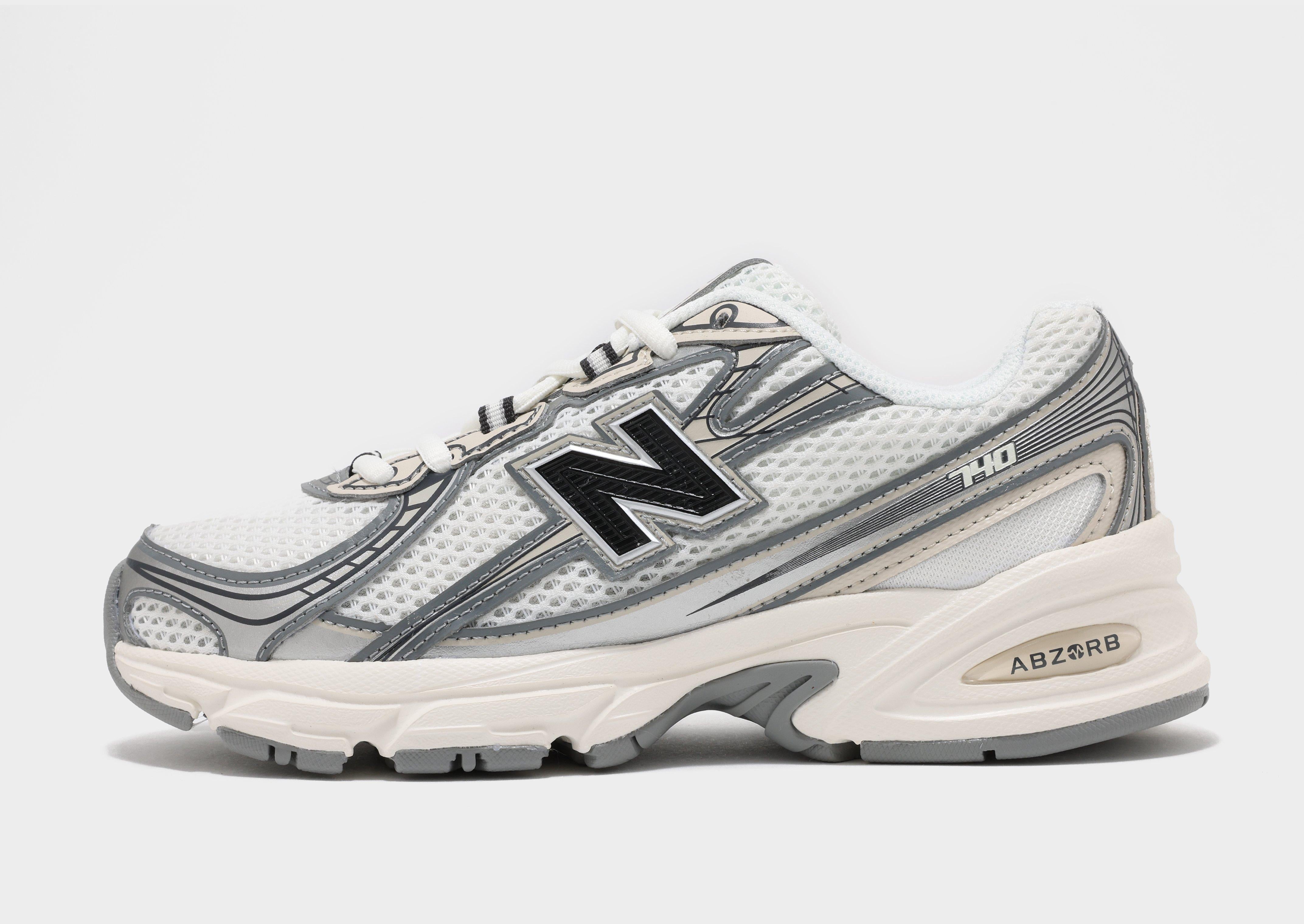 รองเท้าผู้หญิง 740