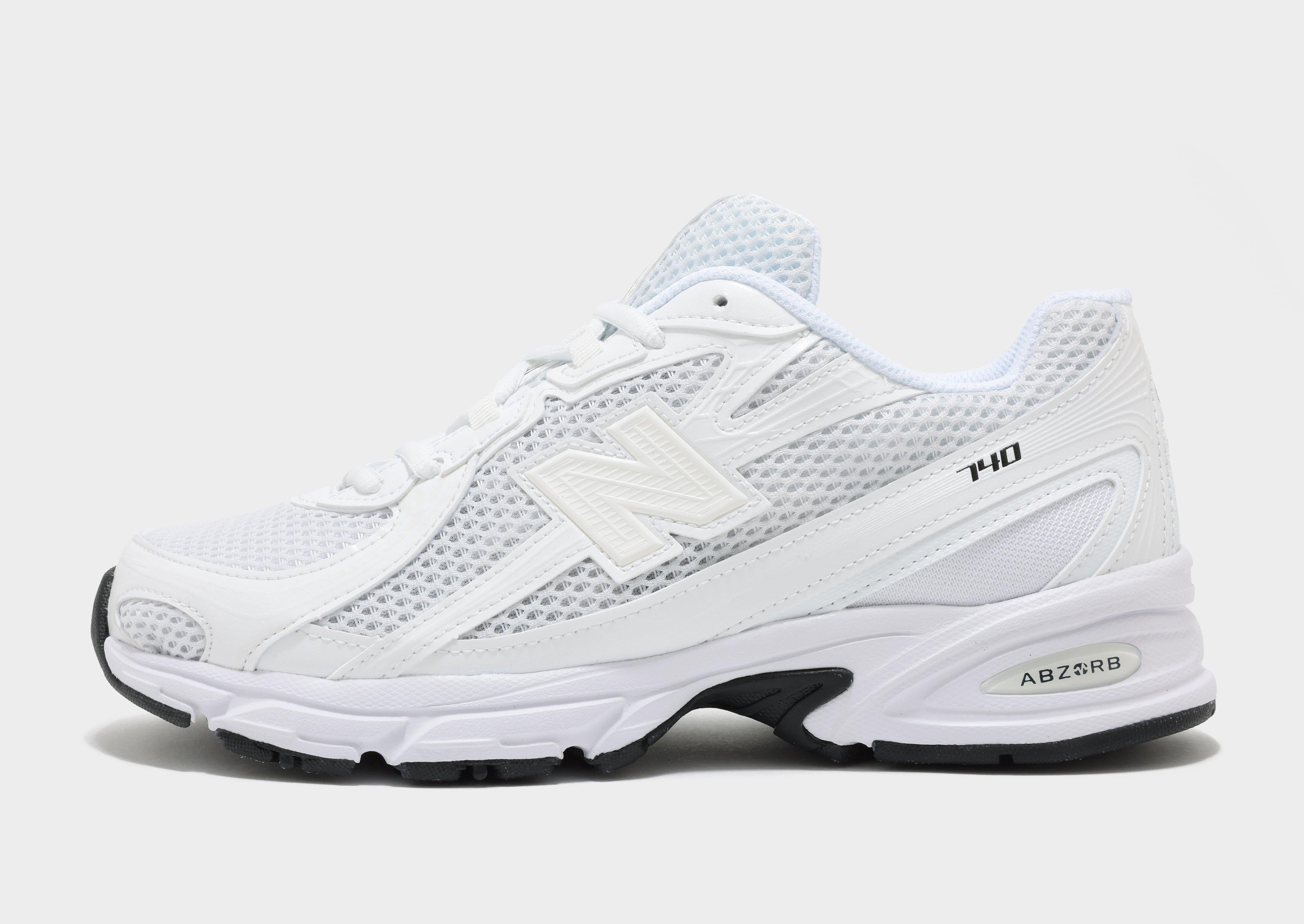 รองเท้าผู้ชาย 740