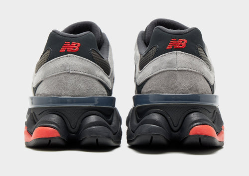 รองเท้าผู้ชาย 9060