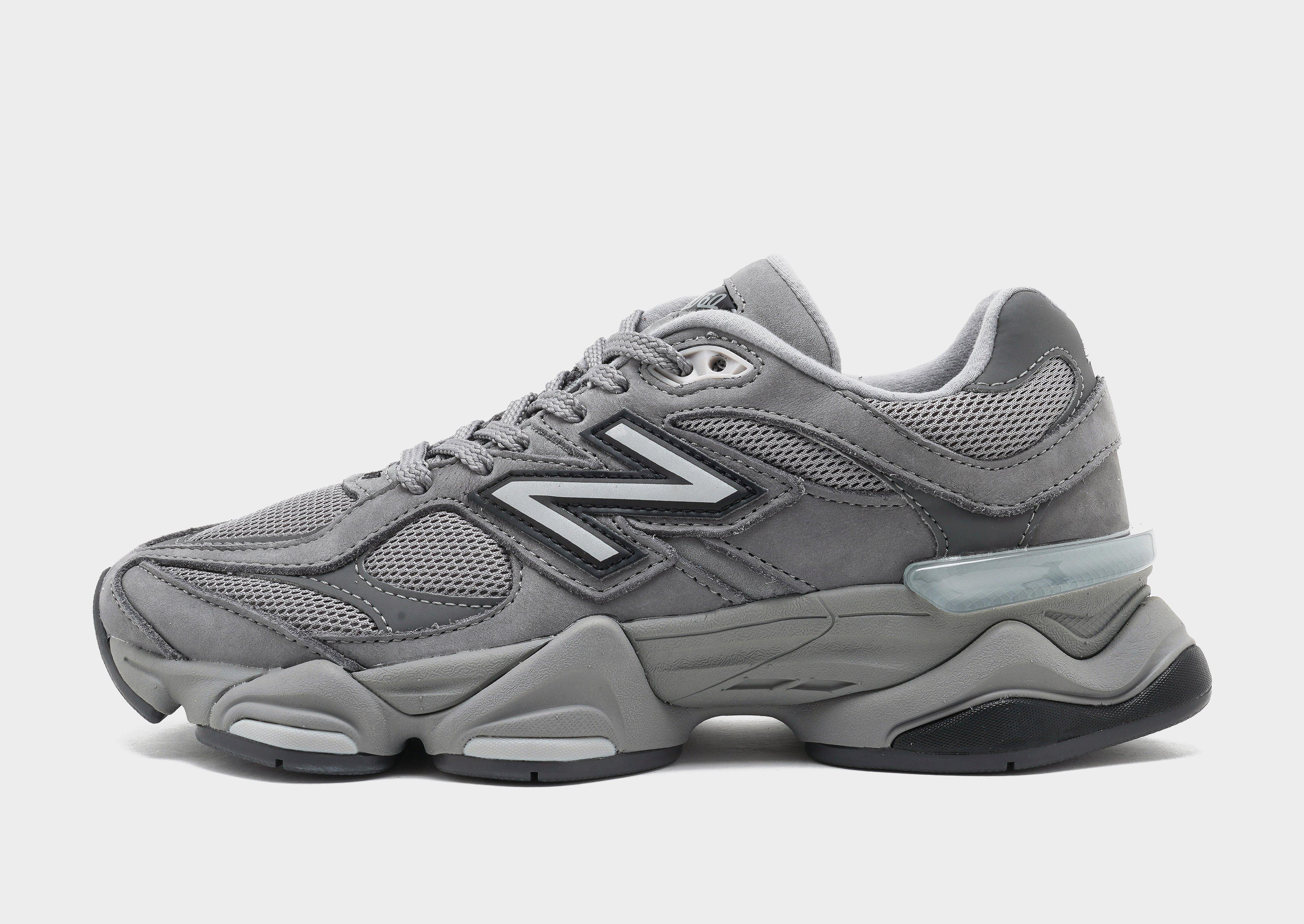 รองเท้าผู้หญิง 9060