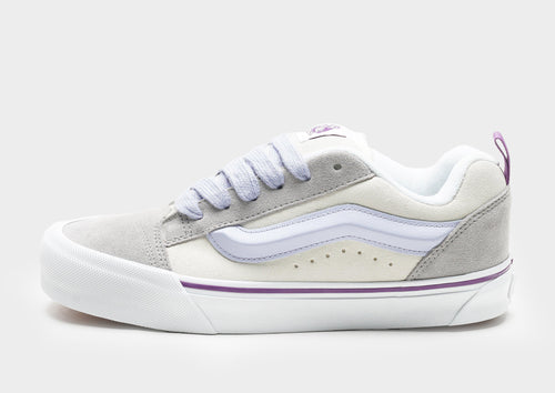 รองเท้าผู้หญิง Knu Skool