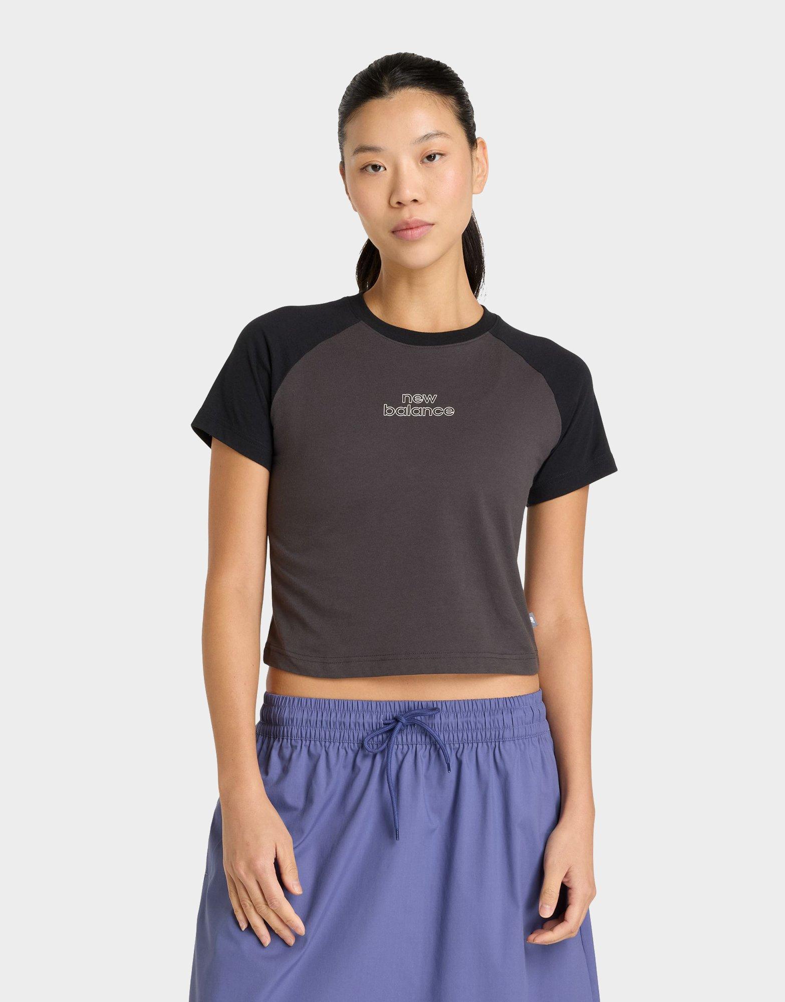 เสื้อยืดผู้หญิง Graphic Slim