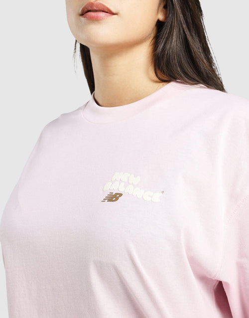 เสื้อยืดผู้หญิง Wavy Logo